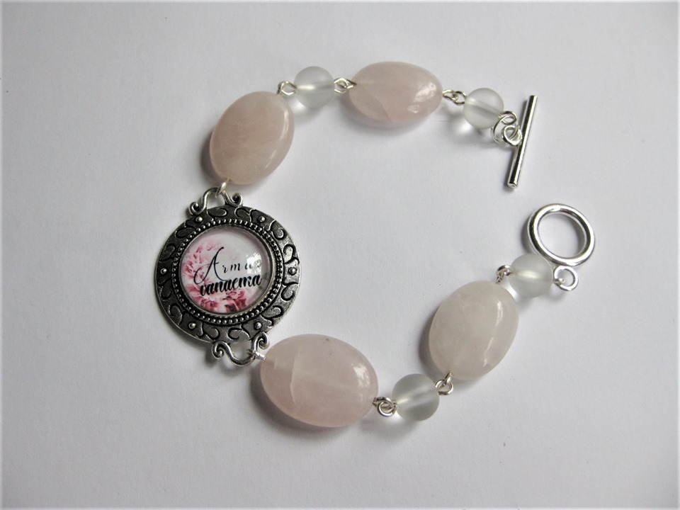 "Kallis vanaema" klaaskamee ja roosa kvartsiga naiselik käeehe