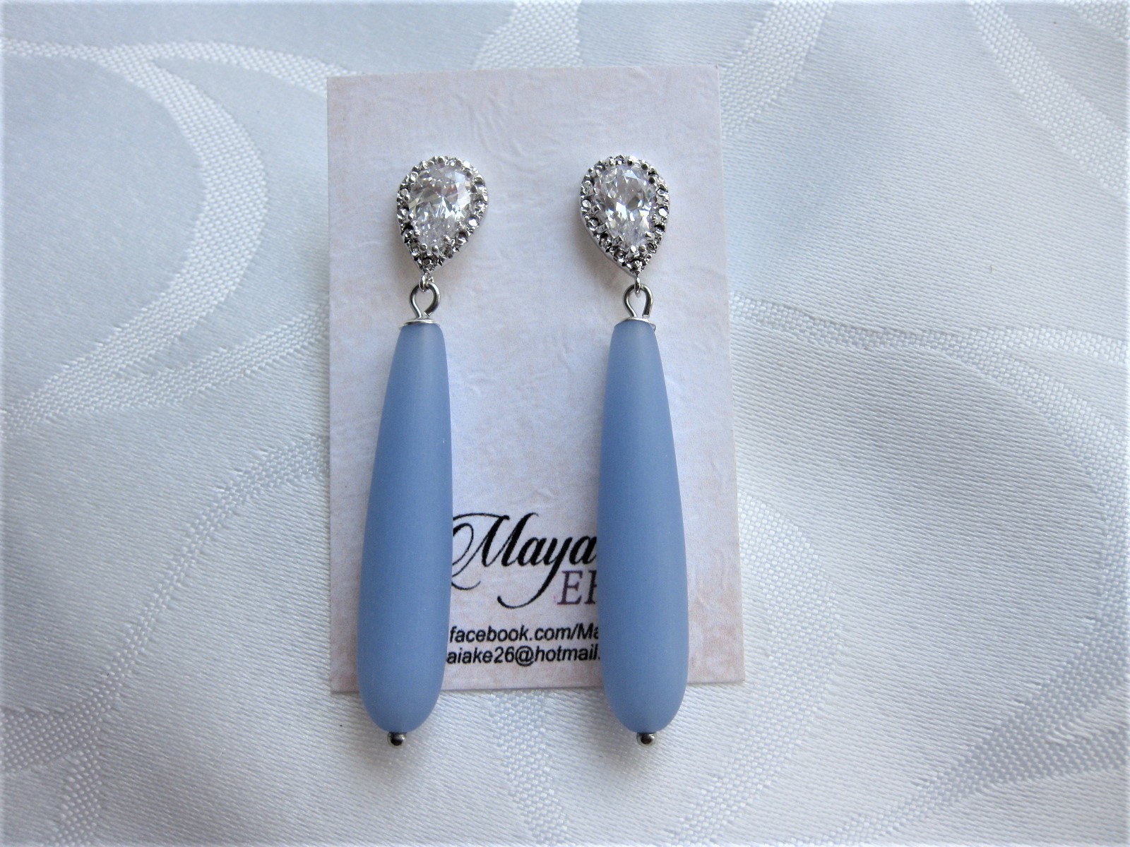 Mahedast sinisest mereklaasist kõrvarõngad