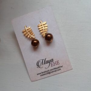 Kõrvarõngad hematiidiga