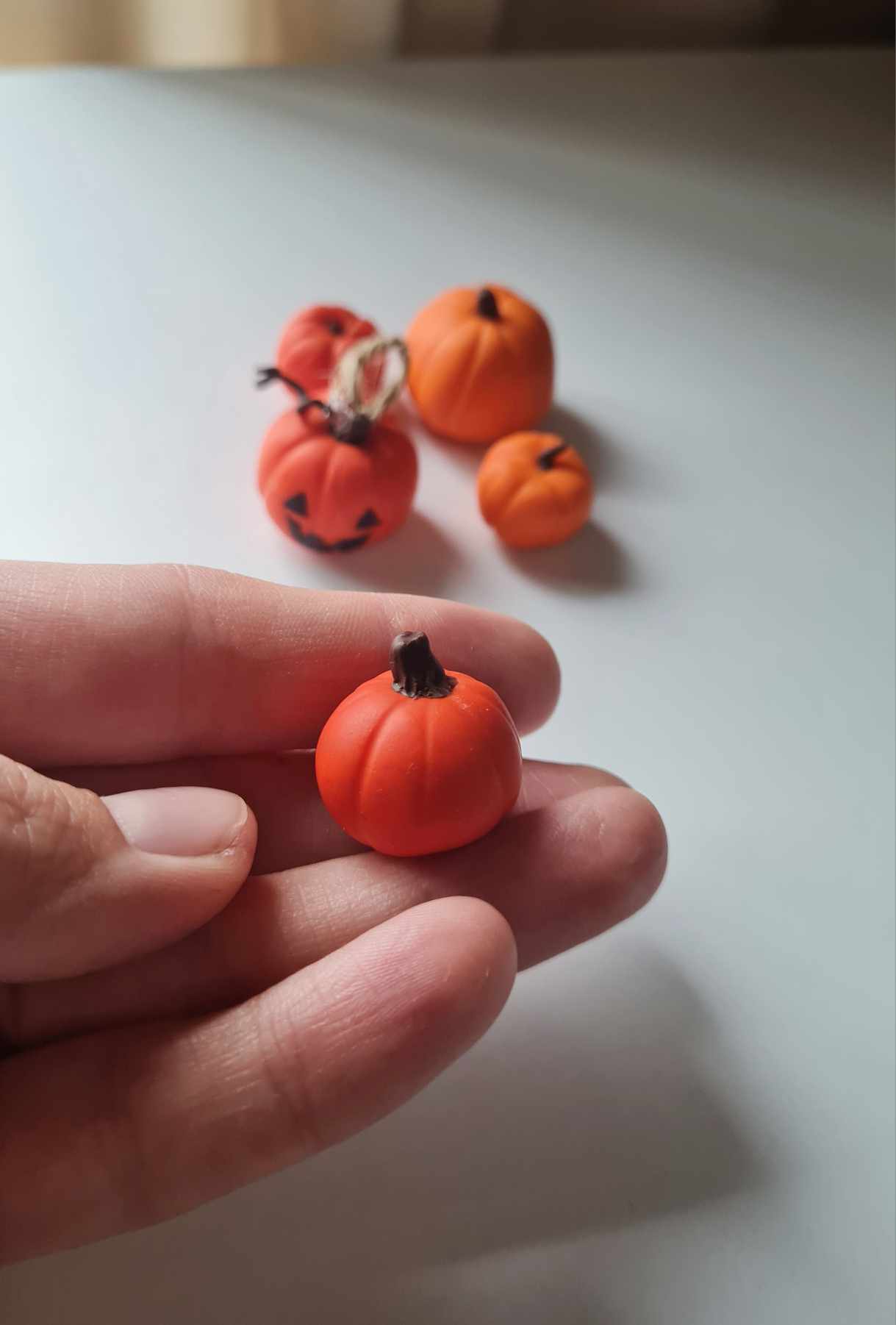 Väike kõrvits polümeersavist