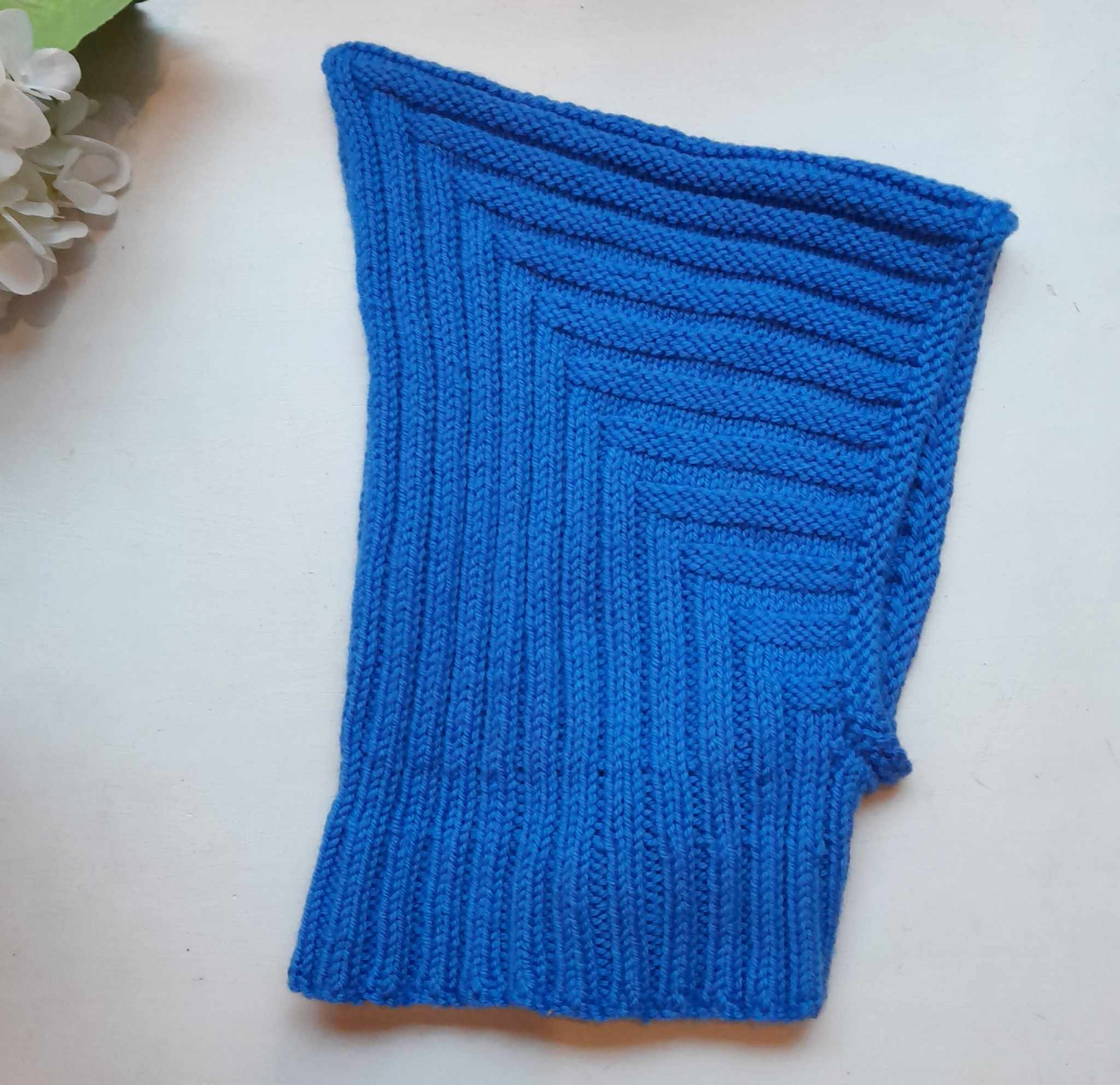 Käsitsi kootud meriino villast haldjamüts