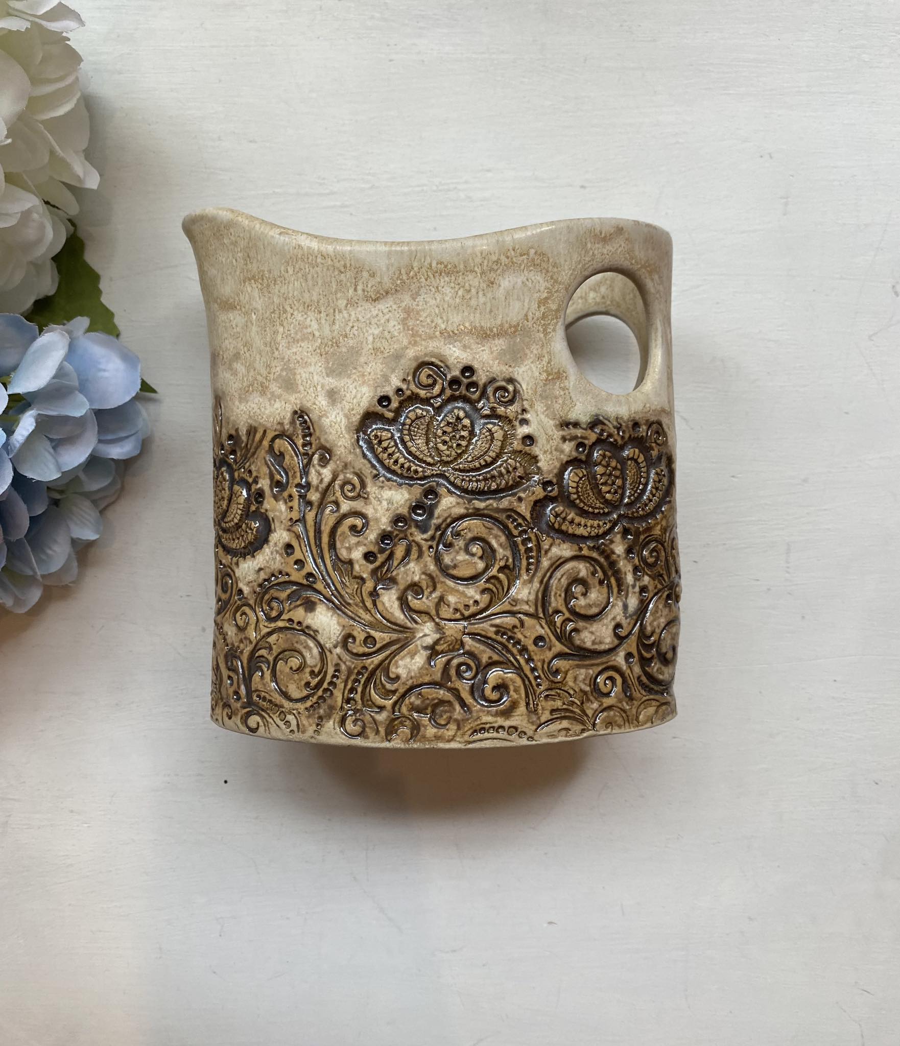 Keraamiline piimakann "Lilled"