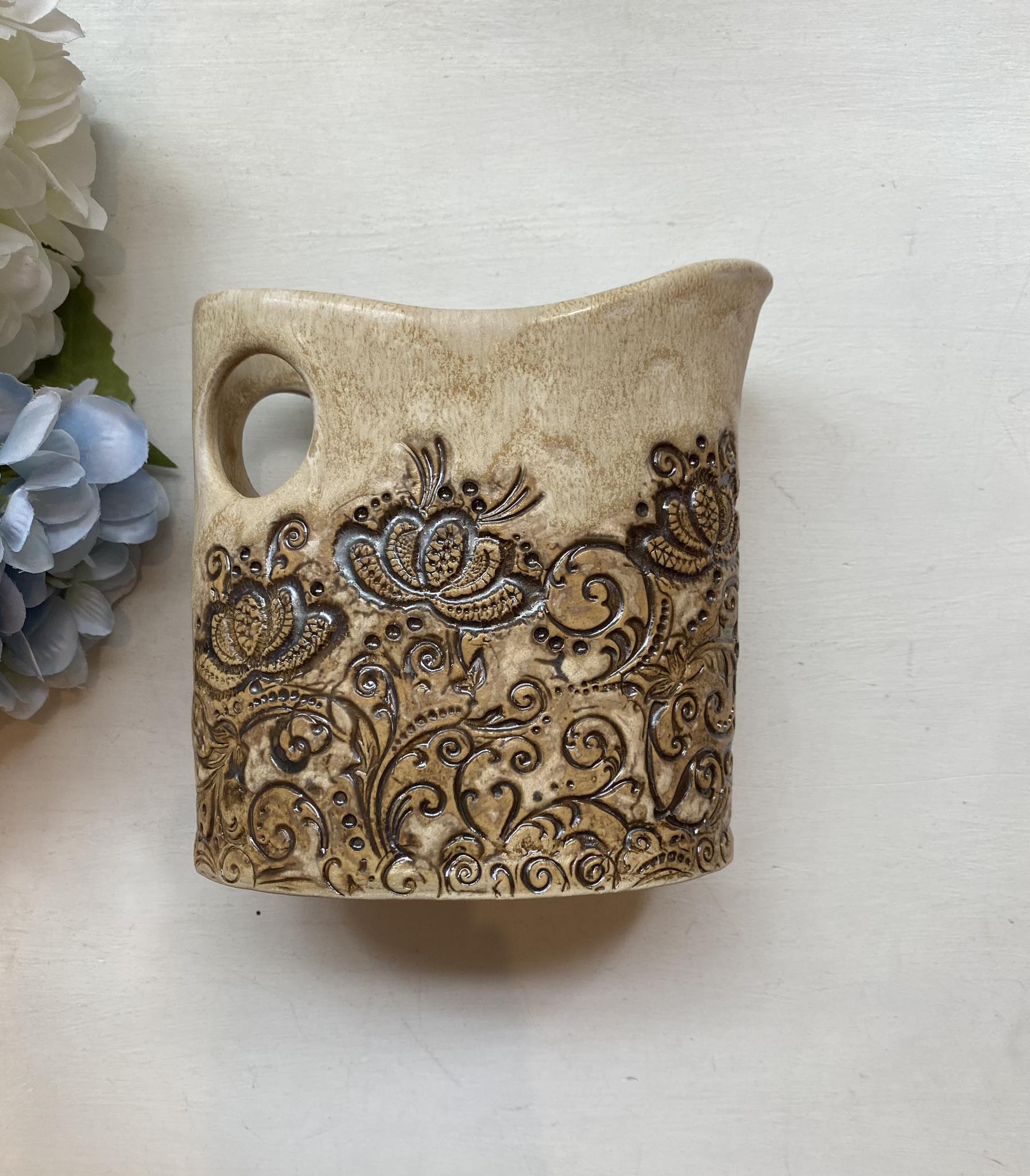 Keraamiline piimakann "Lilled"