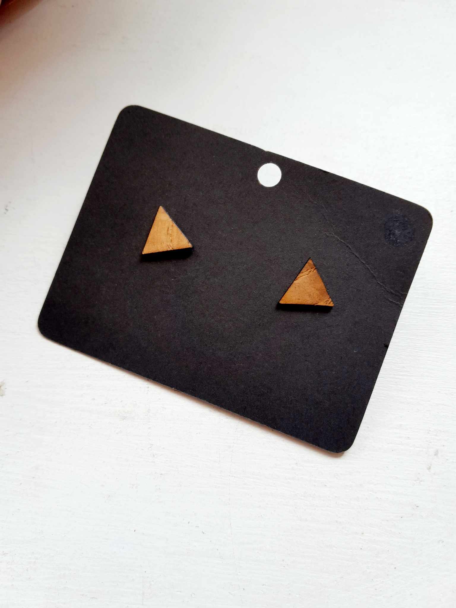 Käsitsi meisterdatud kõrvarõngad "Metsa saladused"