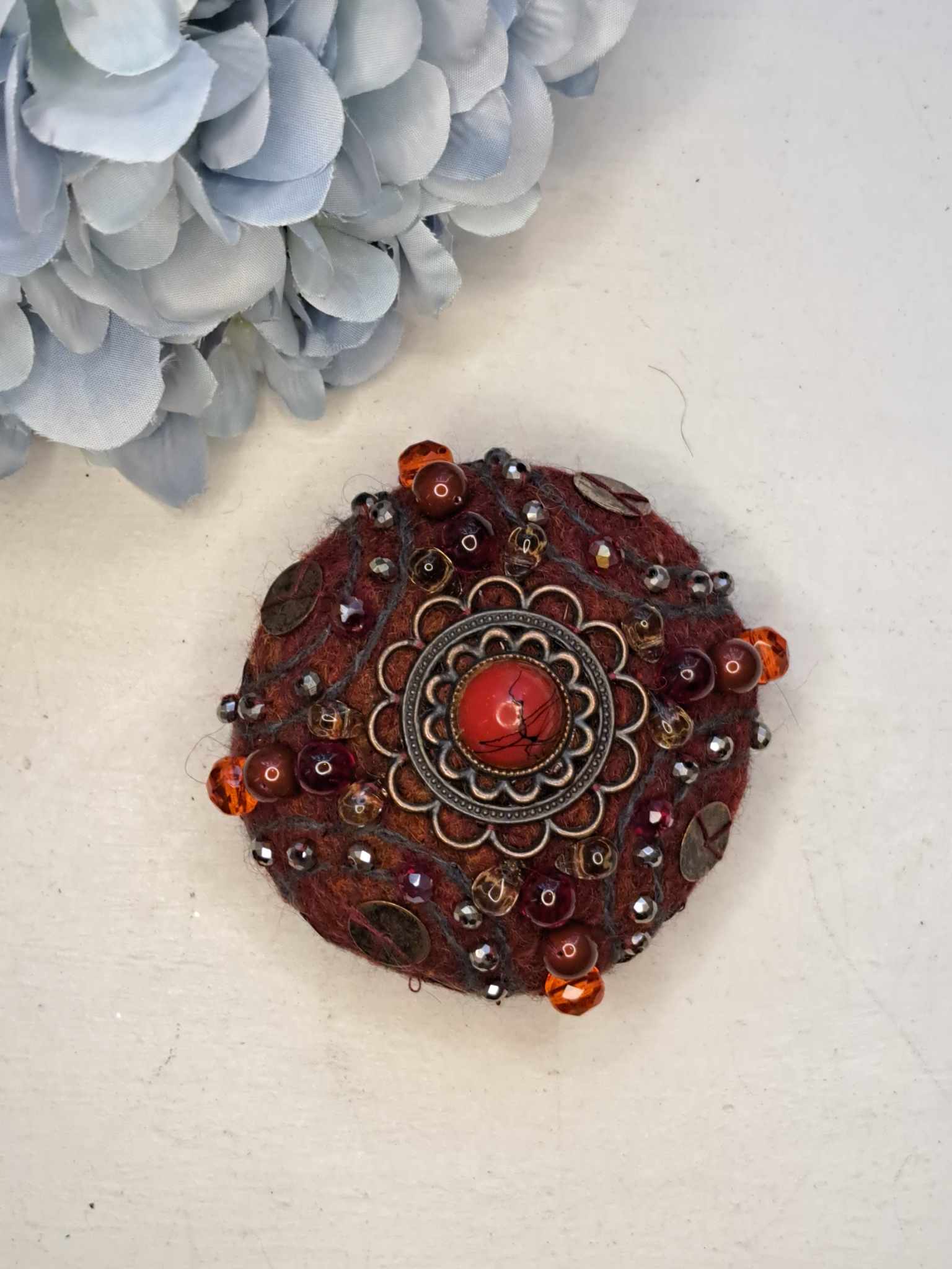 Kaunis vilditud sõlepross