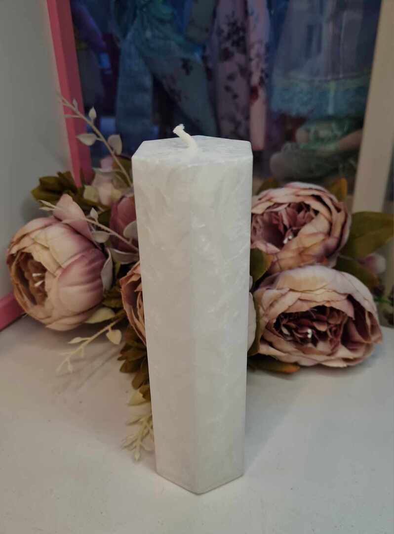 Pitsiline käsitööküünal, valge