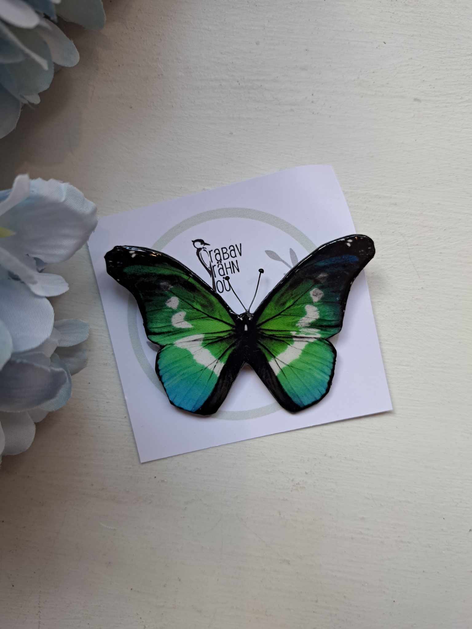 Rohekas liblikakujuline pross