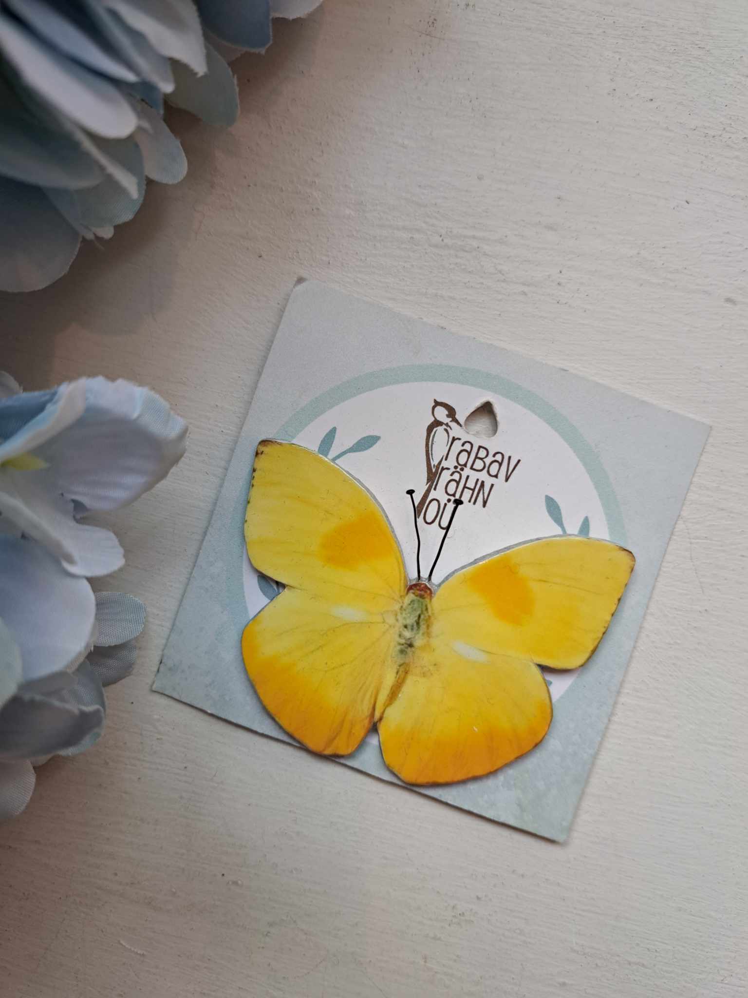 Kollane liblikakujuline pross