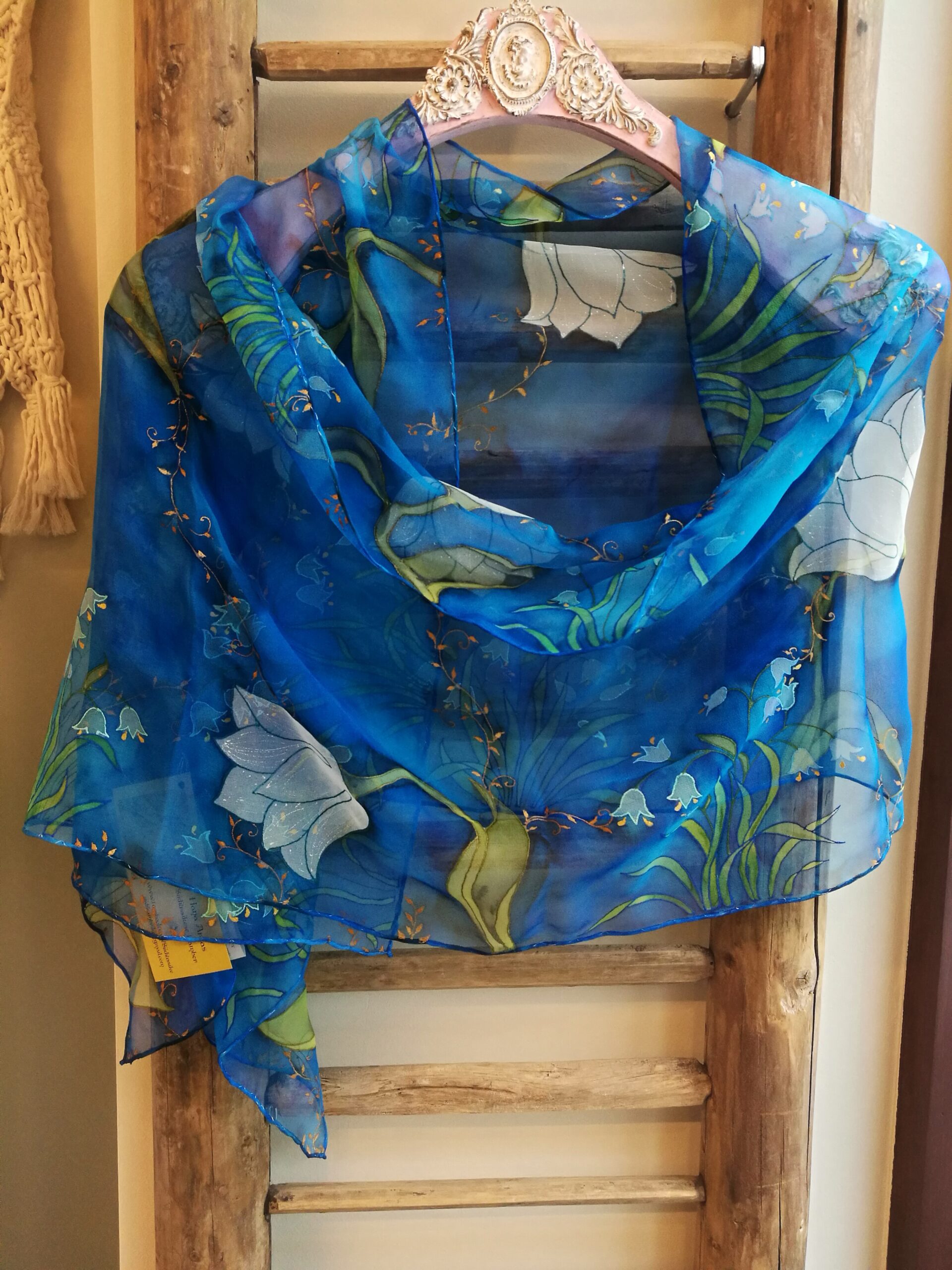 Siidisall "Valged tulbid"