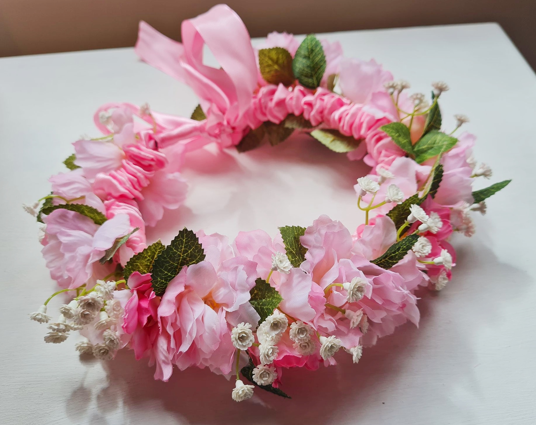 Peapärg roosade ja valgete õitega