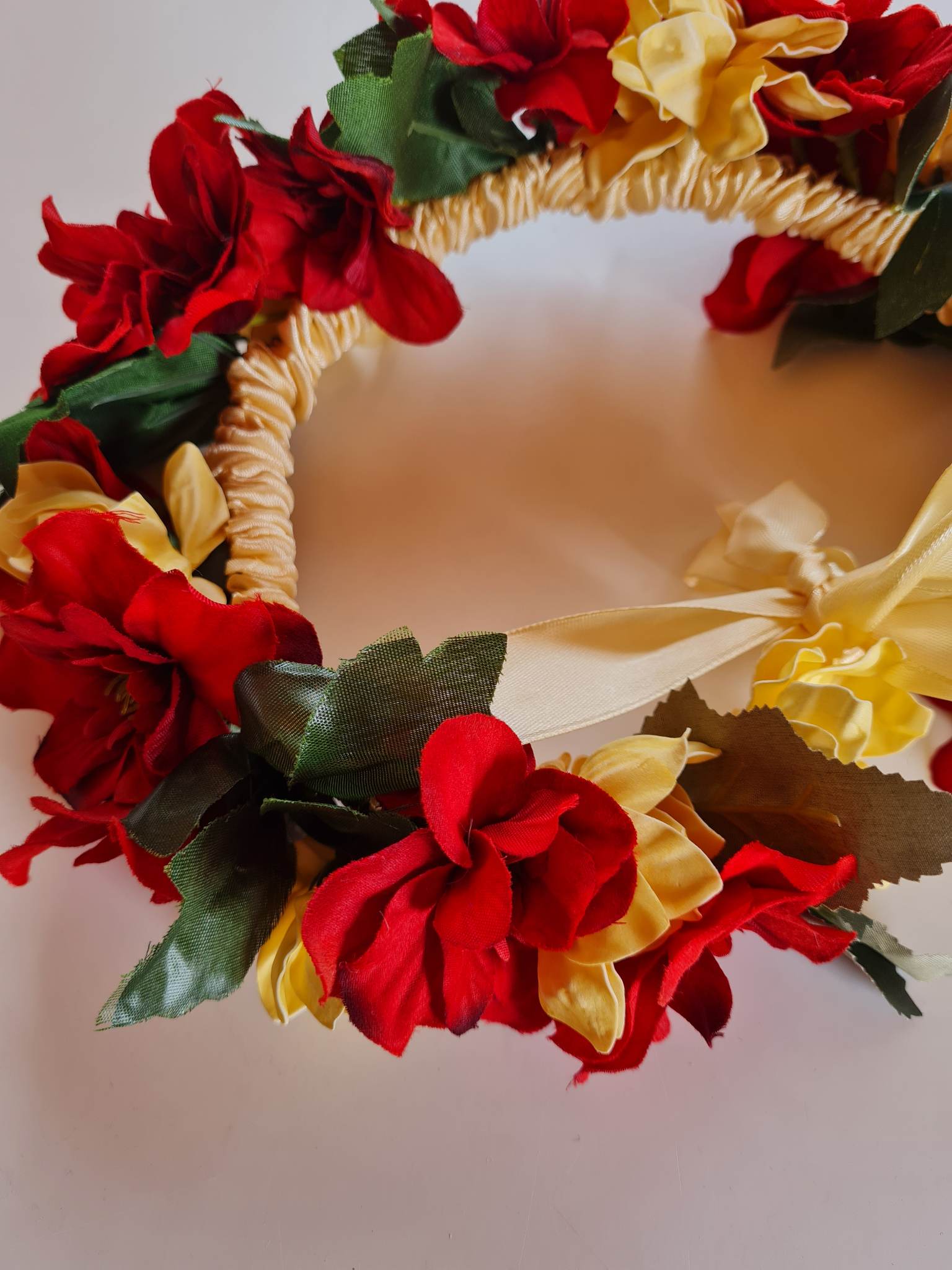 Peapärg punaste õitega