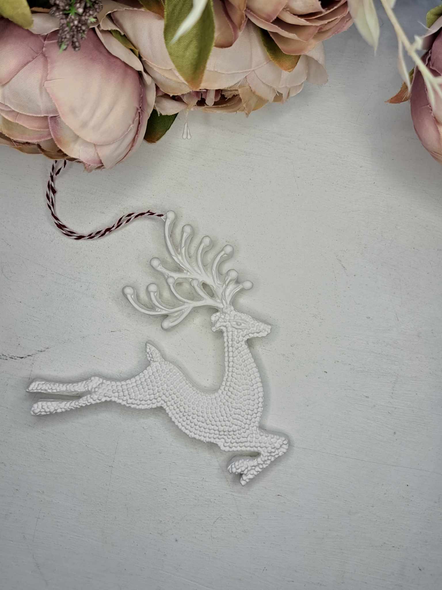 Väike kipsist jõuluehe "Põhjapõder"