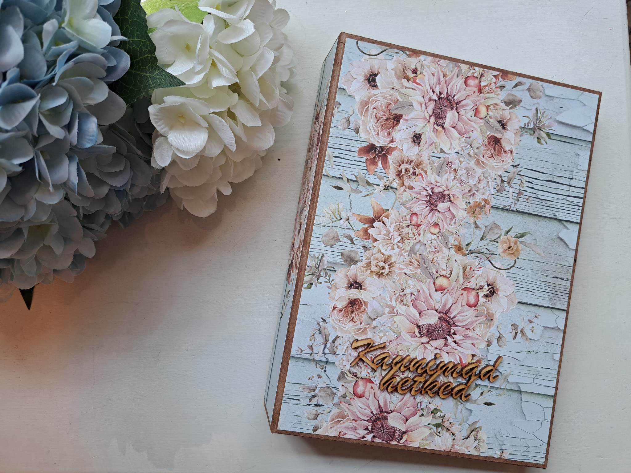 Pildialbum "Kaunimad hetked", kilesisu