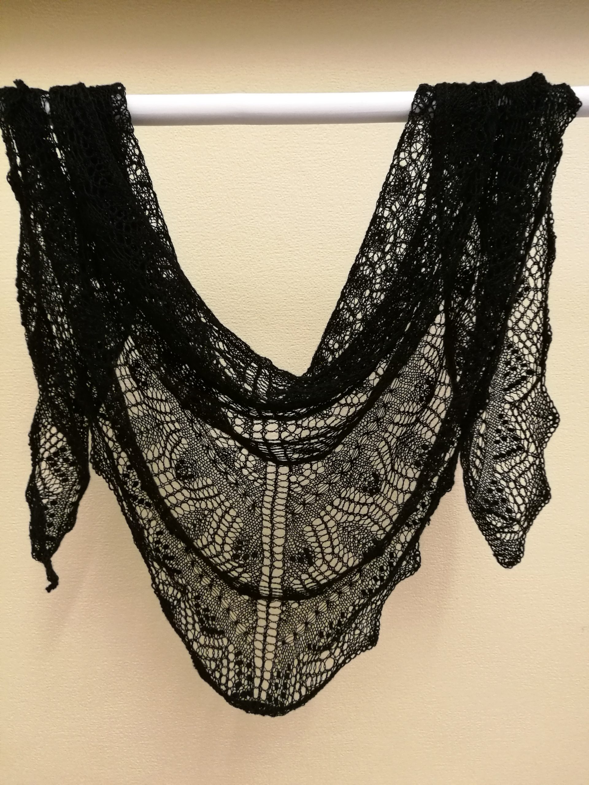 Haapsalu kolmnurkne rätt, kaselehe mustriga