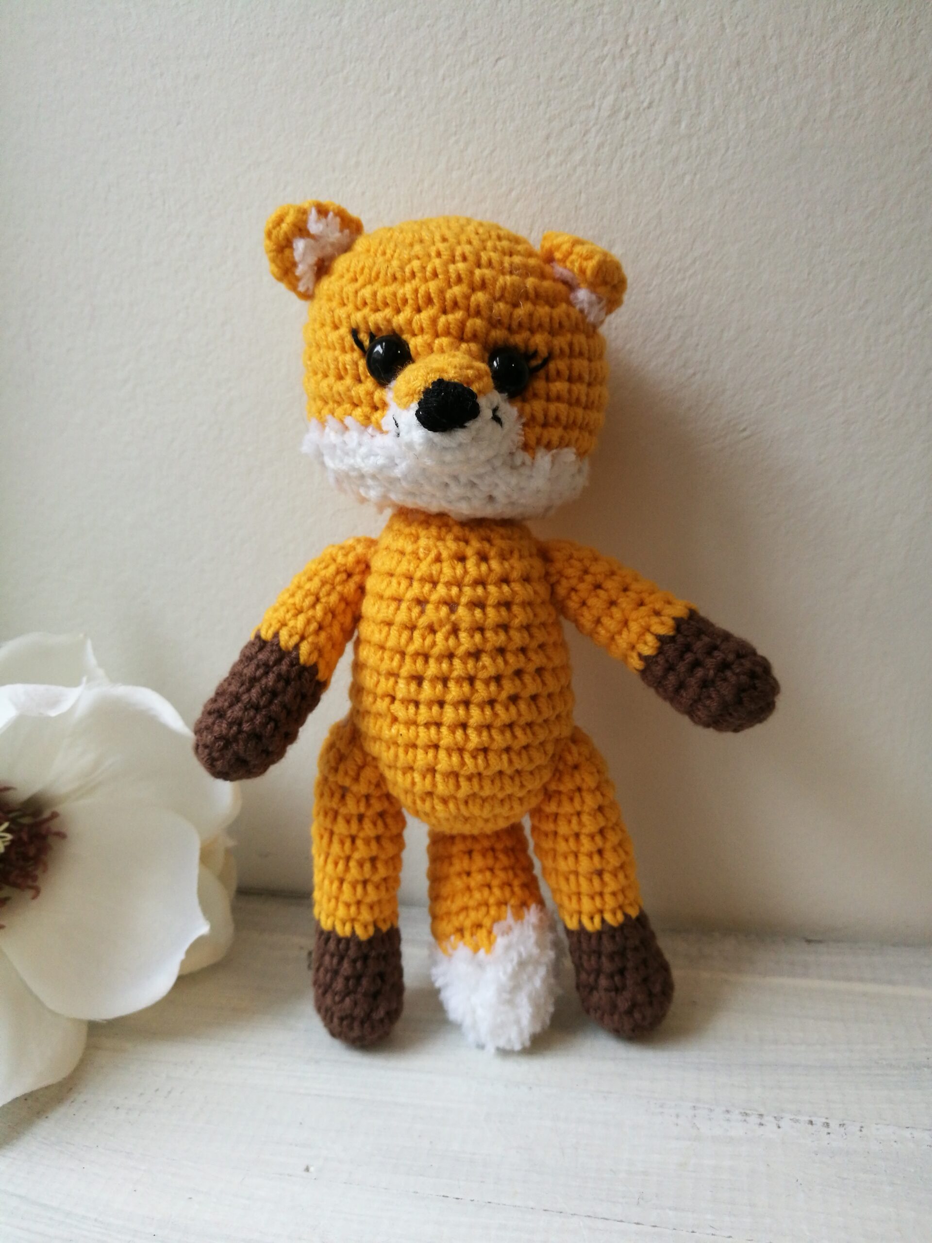 Heegeldatud pisikene rebane