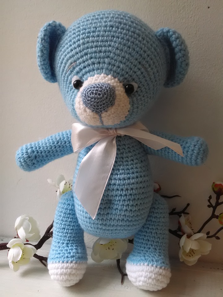 Heegeldatud suur sinine Mõmmi