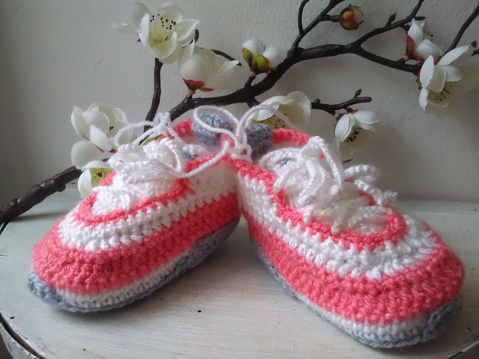 Pisikesed roosad beebipapud, 0-3 kuud