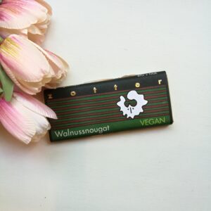 Vegan, täidisega šokolaad "Walnussnougat"-"Walnut nougat"