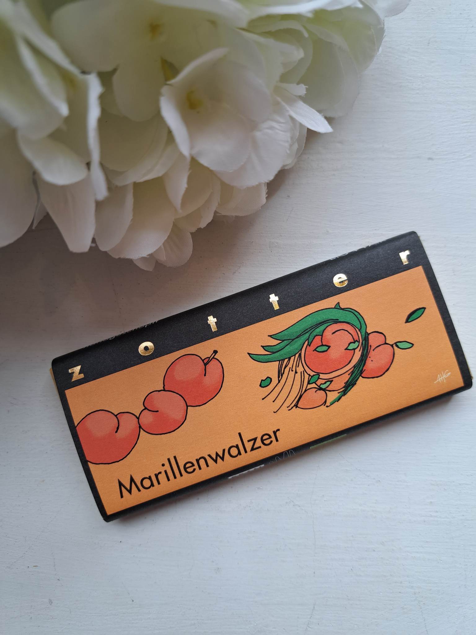 Täidisega šokolaad "Marillenwalzer"-"Aprikoosivalss"