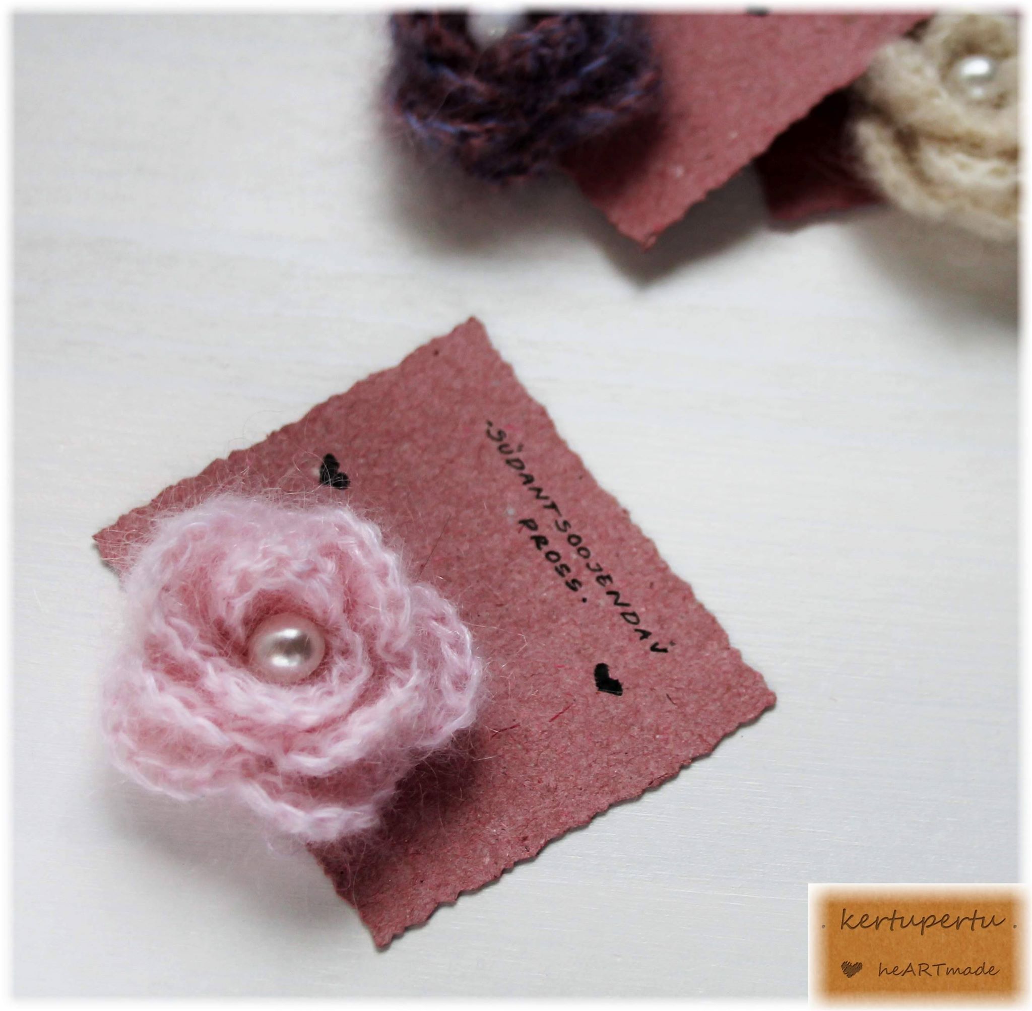 Lillepross, heleroosa